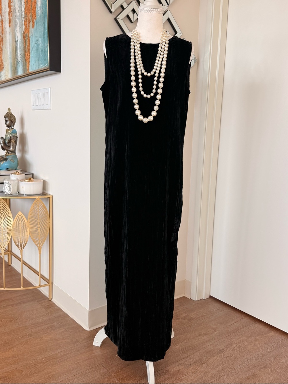 Elegant Black Velvet Sleeveless Maxi Dress